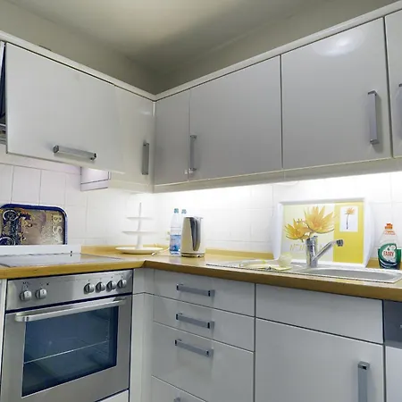 Strandstrasse 55 Muecke *